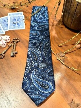 Sean John Blue Paisley Silk Necktie Paisley Silk Tie in Blue Like New